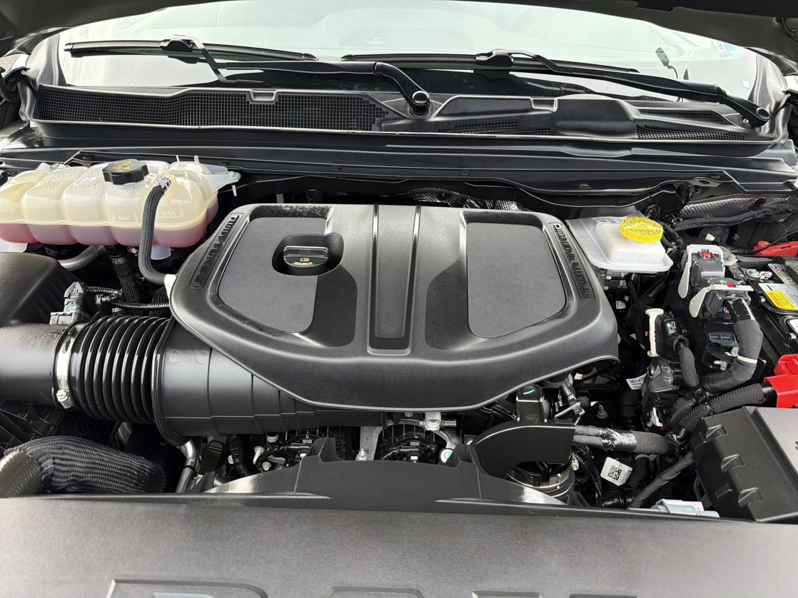 Used 2026 RAM 1500 Laramie AWD/4WD image 28