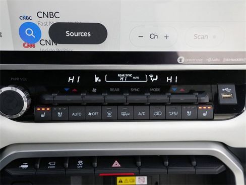 Used 2024 Toyota Sequoia Capstone image 21