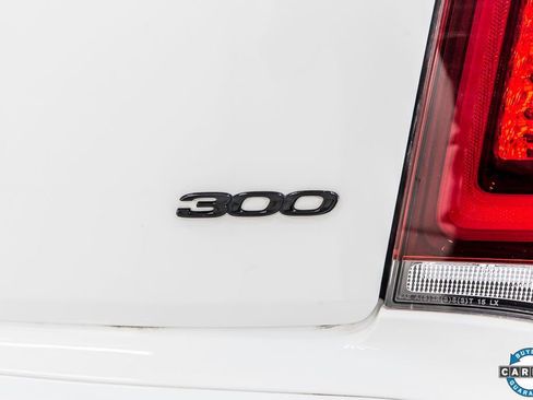 Used 2023 Chrysler 300 Touring w/ Sport Appearance Package image 7