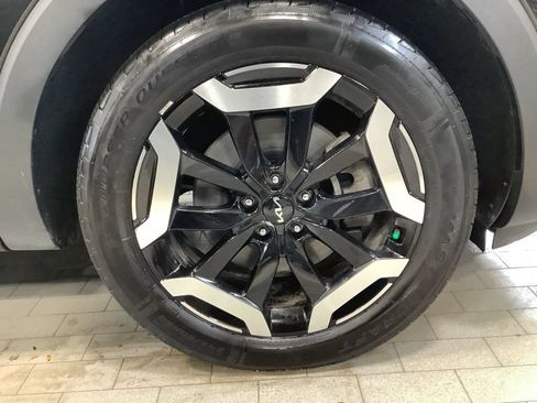 Used 2024 Kia Telluride EX w/ EX Captain's Chair Package AWD/4WD image 28