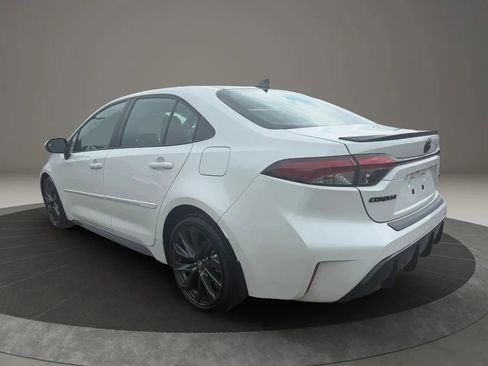 Used 2025 Toyota Corolla XSE FWD image 7