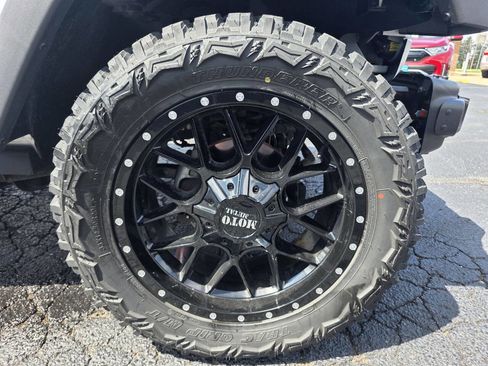 Used 2016 Jeep Wrangler Sport image 21