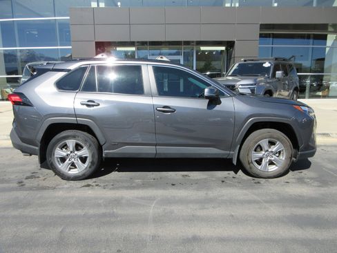 Used 2024 Toyota RAV4 XLE AWD/4WD image 12