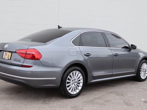Used 2016 Volkswagen Passat 1.8T SE image 38