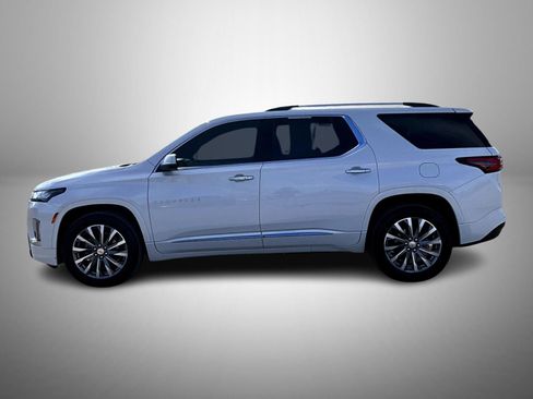 Used 2023 Chevrolet Traverse Premier image 8