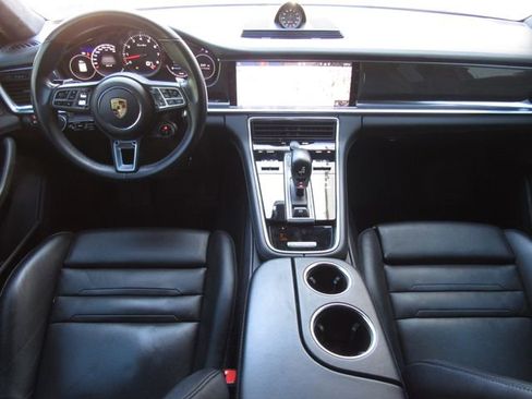 Used 2019 Porsche Panamera Turbo AWD/4WD image 31