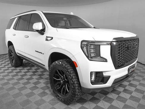 Used 2021 GMC Yukon Denali AWD/4WD image 2