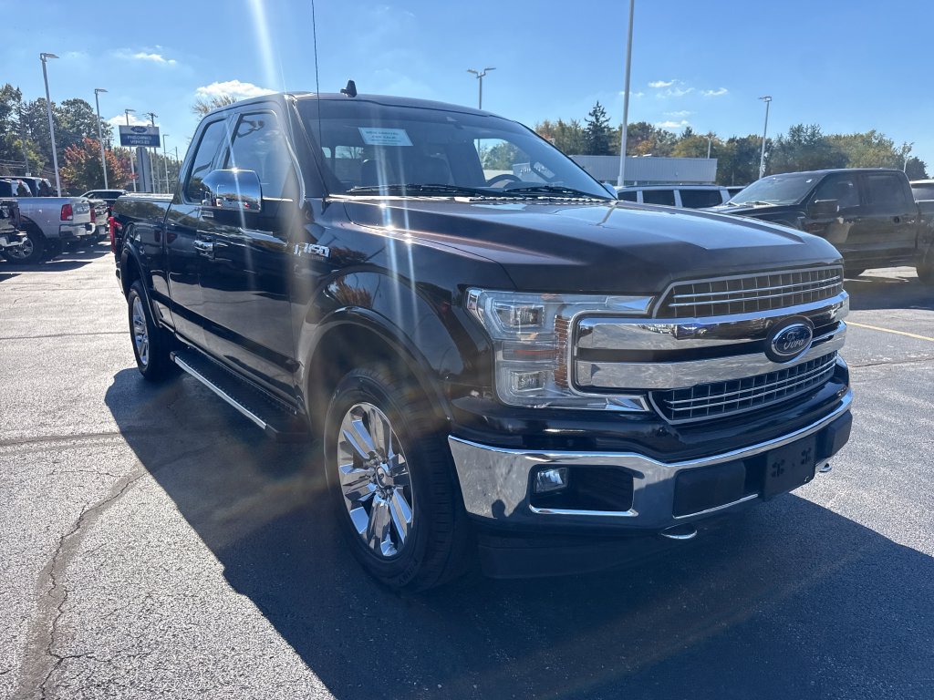 Used 2018 Ford F150 Lariat w/ Equipment Group 502A Luxury AWD/4WD image 4