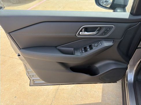 New 2026 Nissan Rogue Platinum w/ Platinum Premium Package AWD/4WD image 12