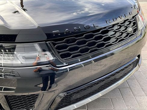 Used 2020 Land Rover Range Rover Sport HSE image 30