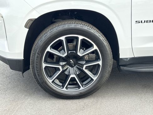 Used 2022 Chevrolet Suburban RST w/ Luxury Package image 33