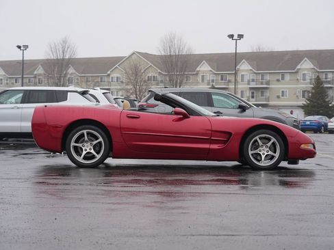 Used 2002 Chevrolet Corvette Convertible w/ Preferred Equipment Group2 image 3