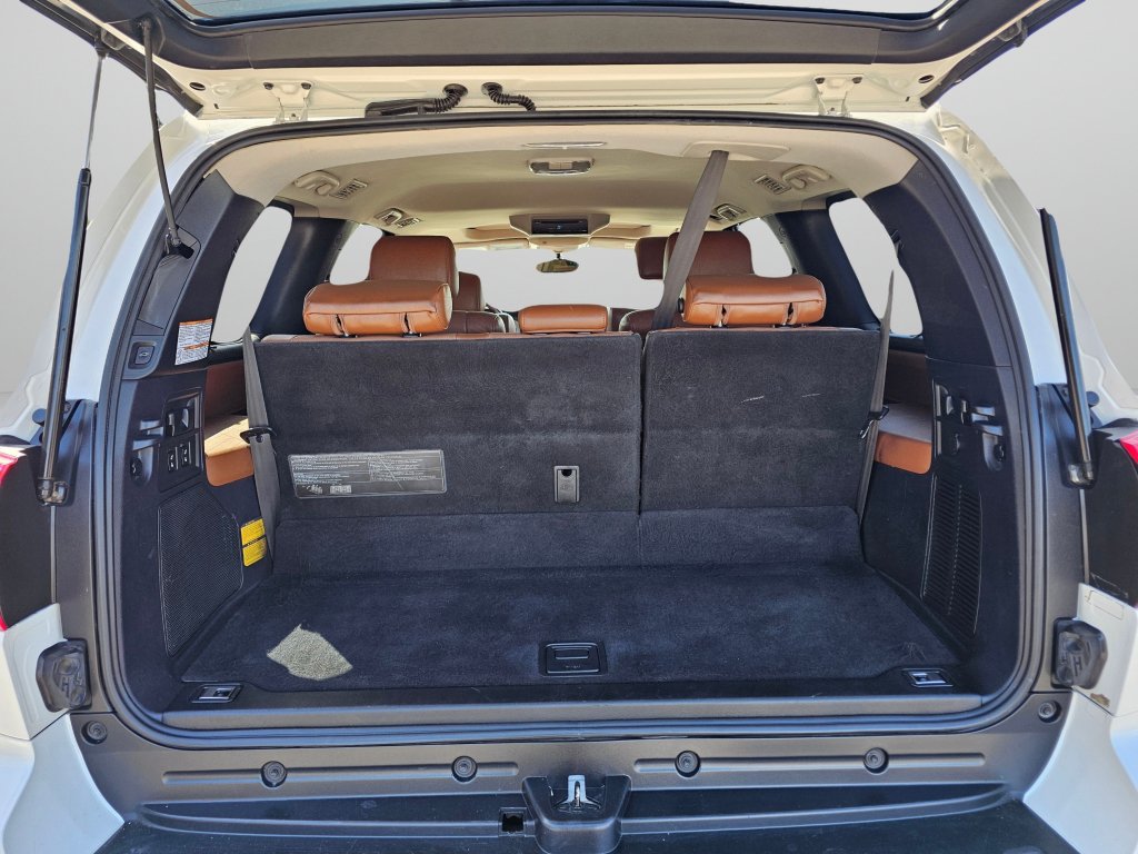 Used 2016 Toyota Sequoia Platinum AWD/4WD image 16