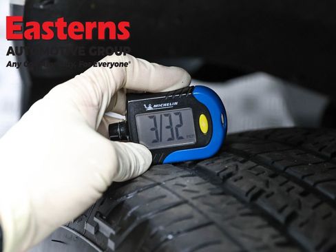 Used 2024 Chevrolet Colorado W/T image 27