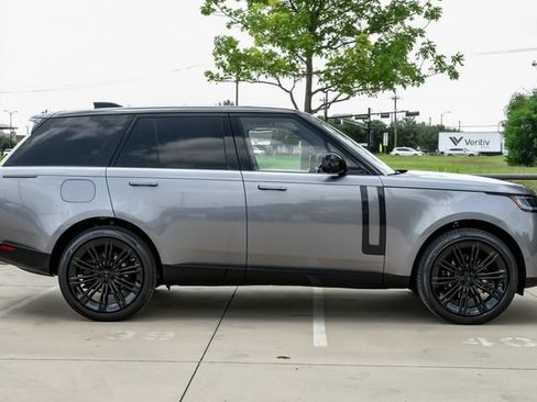 New 2026 Land Rover Range Rover SE AWD/4WD image 9