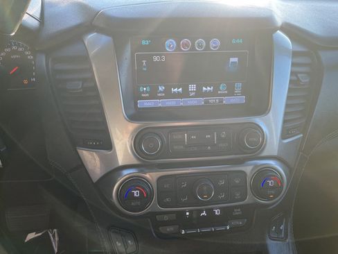 Used 2018 Chevrolet Suburban LT image 14