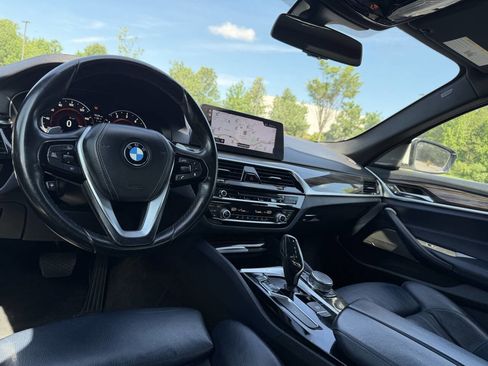 Used 2018 BMW 540i RWD image 22