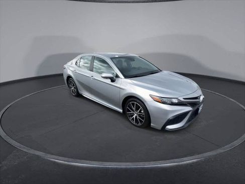 Certified 2024 Toyota Camry SE FWD image 2
