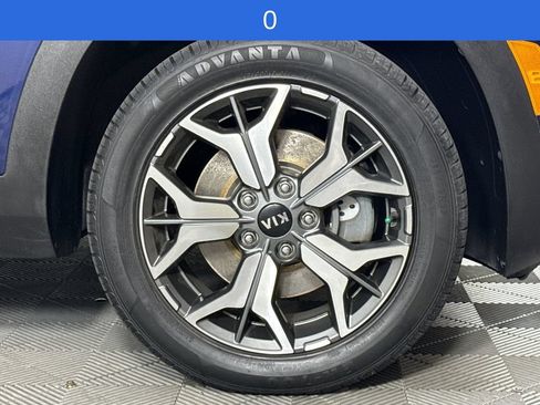Used 2021 Kia Seltos EX AWD/4WD image 11