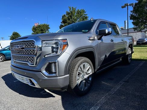 Used 2021 GMC Sierra 1500 Denali w/ Denali Ultimate Package AWD/4WD image 2