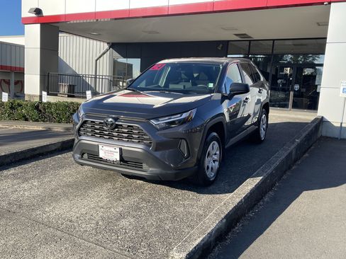 Certified 2024 Toyota RAV4 LE AWD/4WD image 3