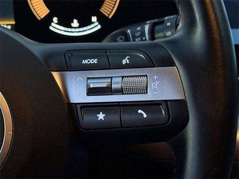 Used 2024 Hyundai Kona SEL image 17