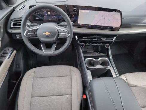 New 2026 Chevrolet Traverse LT w/ Driver Confidence Package image 17