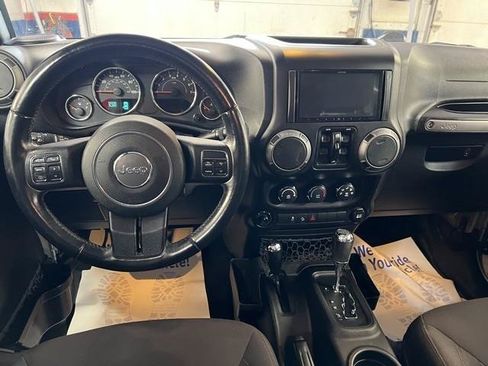 Used 2015 Jeep Wrangler Unlimited Sport w/ Quick Order Package 24S AWD/4WD image 7