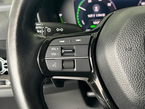 Used 2025 Honda Accord Touring image 24