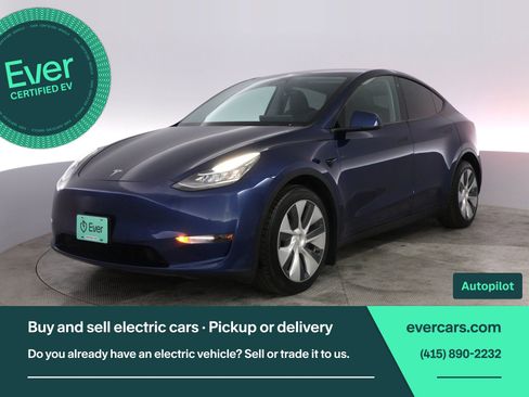 Used 2022 Tesla Model Y Long Range image 1