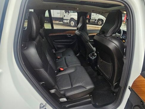 Certified 2024 Volvo XC90 B6 Plus image 10