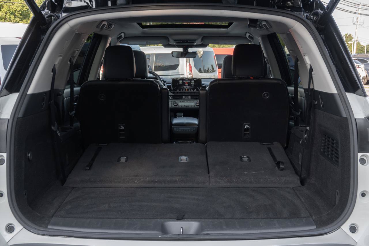 Used 2023 Nissan Pathfinder SL w/ SL Premium Package AWD/4WD image 18