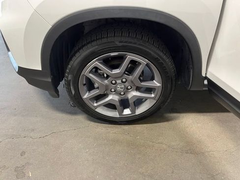 Used 2023 Honda Passport EX-L image 31