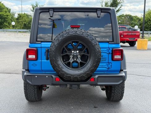 Used 2024 Jeep Wrangler Unlimited Sport AWD/4WD image 7