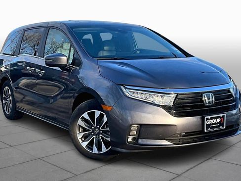 Used 2024 Honda Odyssey EX-L image 3