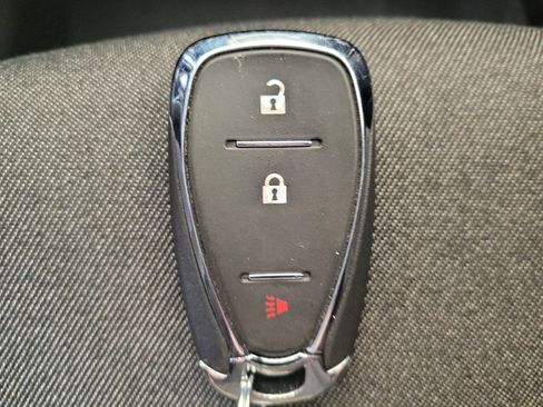 Used 2021 Chevrolet Equinox LT FWD image 32