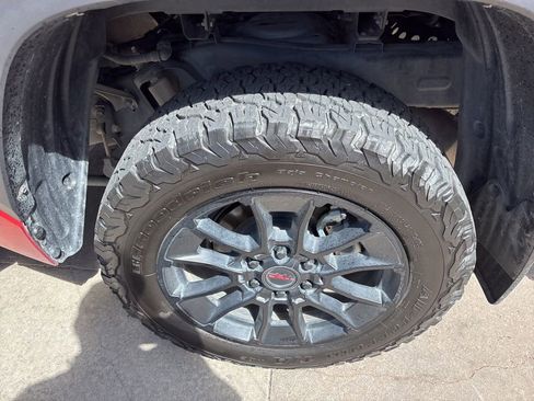 Used 2025 Toyota Tundra Limited w/ TRD Off-Road Package image 7