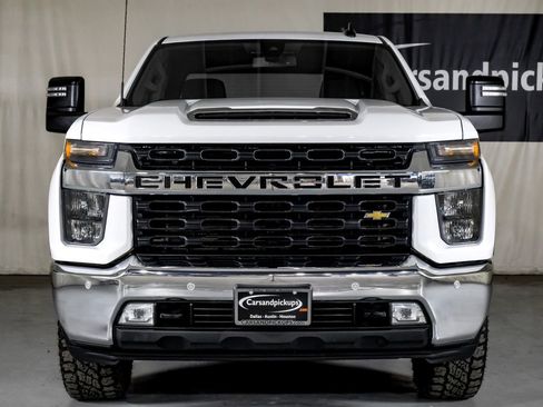 Used 2022 Chevrolet Silverado 2500 LT w/ Convenience Package image 3