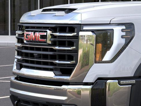 New 2026 GMC Sierra 2500 SLE image 13