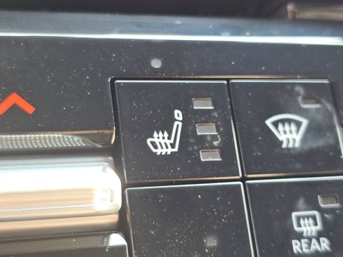 New 2025 Nissan Armada SL w/ Captain's Chari Seat Package image 4