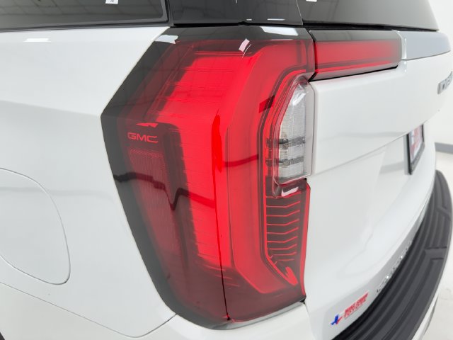 Used 2026 GMC Yukon Denali w/ Sun & Power Step Package RWD image 36