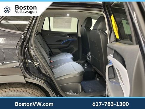 New 2026 Volkswagen Tiguan SE AWD/4WD image 10