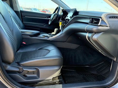 Used 2022 Toyota Camry SE image 34