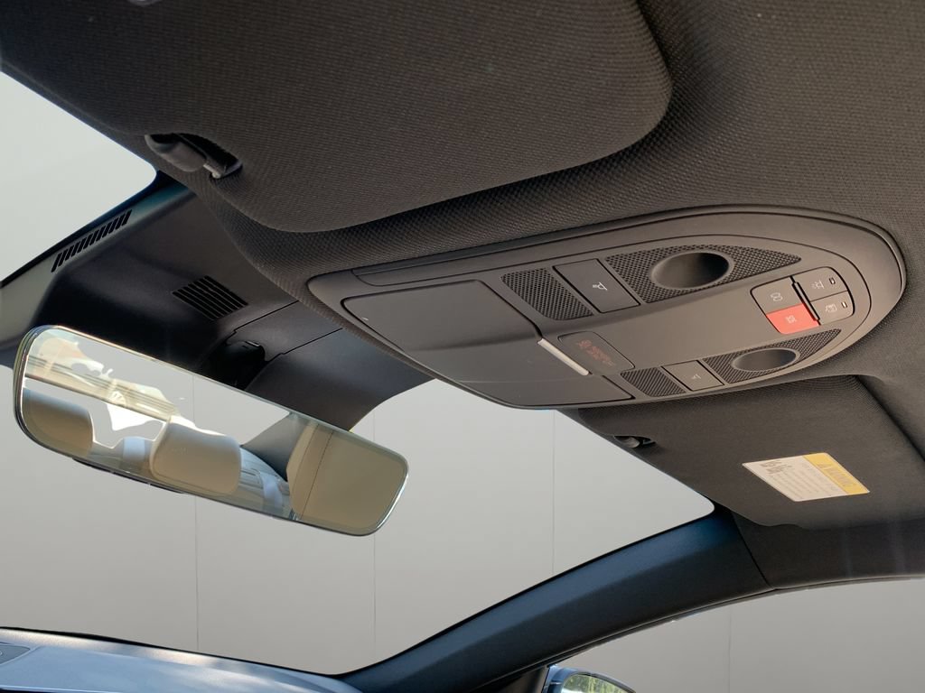 Certified 2026 Genesis G70 2.5T RWD image 31