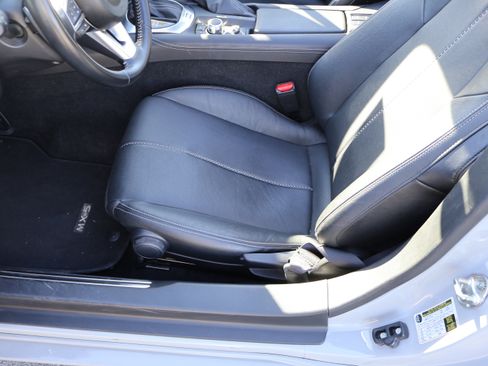 Used 2024 MAZDA MX-5 Miata RF Grand Touring image 42