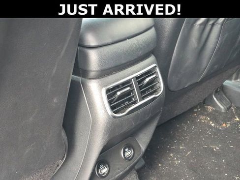 Used 2023 Hyundai Santa Fe SEL FWD image 9