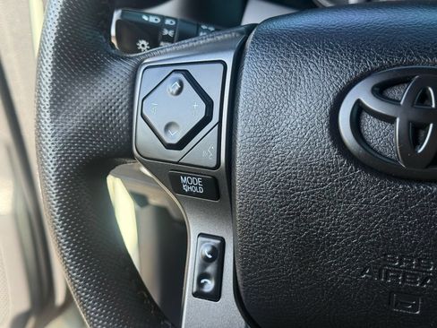 Used 2023 Toyota Tacoma TRD Off-Road w/ Advanced Technology Package AWD/4WD image 16