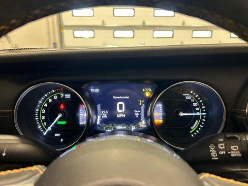Used 2022 Jeep Wrangler Unlimited Sahara image 20