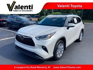 Used 2023 Toyota Highlander Limited AWD/4WD video 1