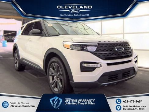 Used 2024 Ford Explorer XLT w/ Equipment Group 202A AWD/4WD image 1